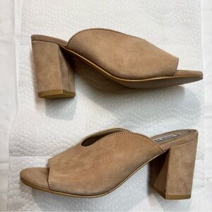 Steve Madden Chance Heel in Taupe